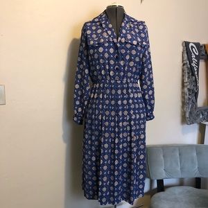 Vintage 70s style, blue printed dress